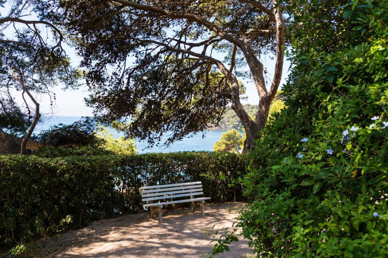 Hotel Provencal Hyeres Exterior photo